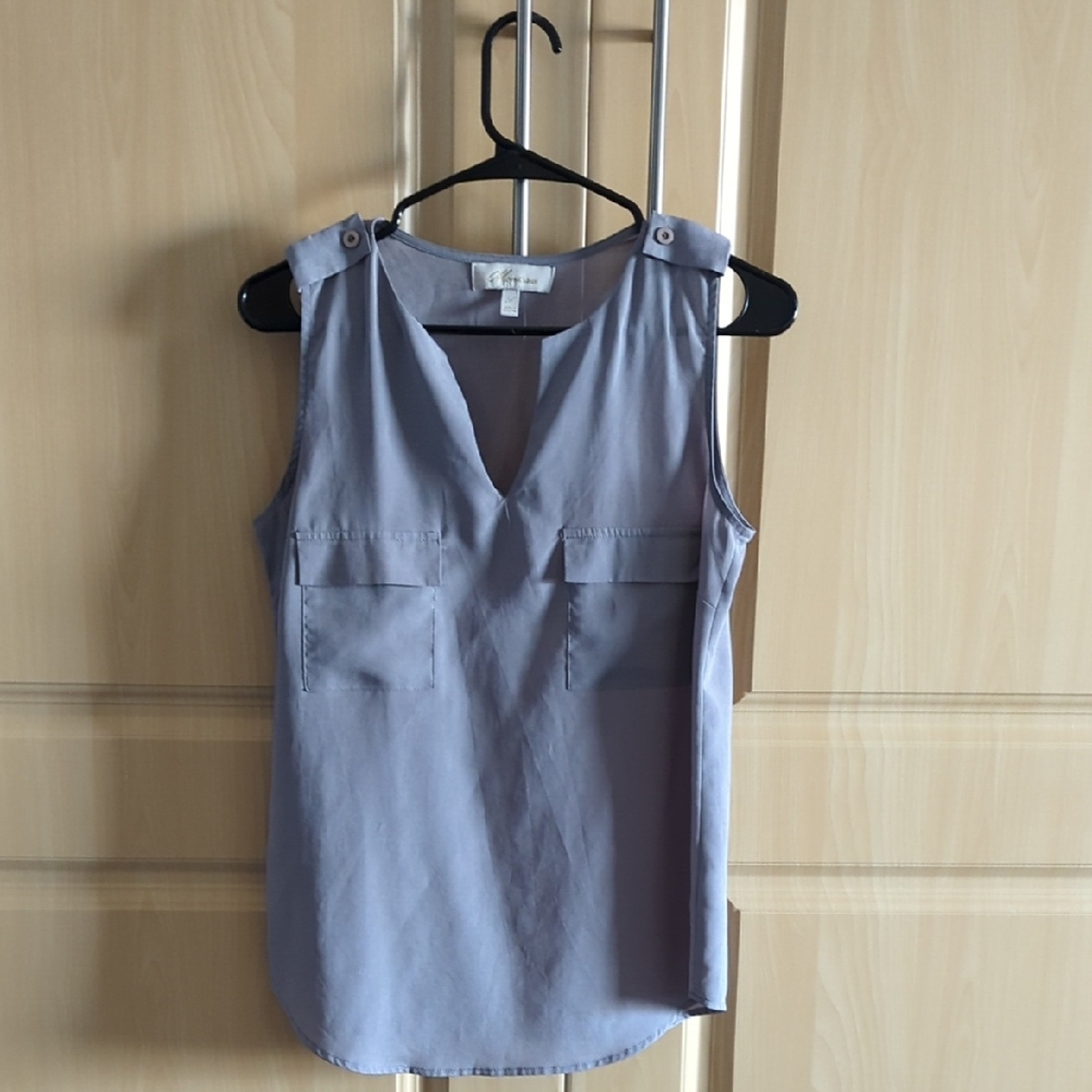 Women's Sleeveless Silver-Gray Top